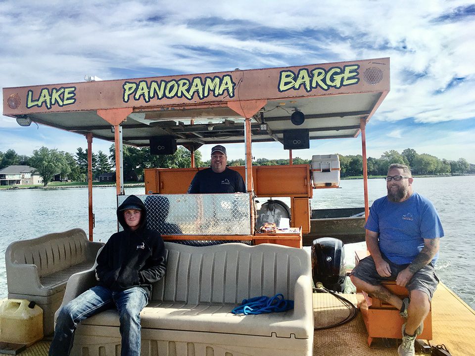 Lakepanoramabarge2
