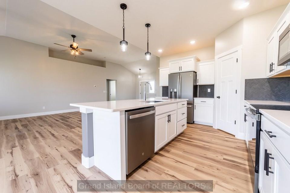 3760 lilac ln grand island  ne 68803 b 2