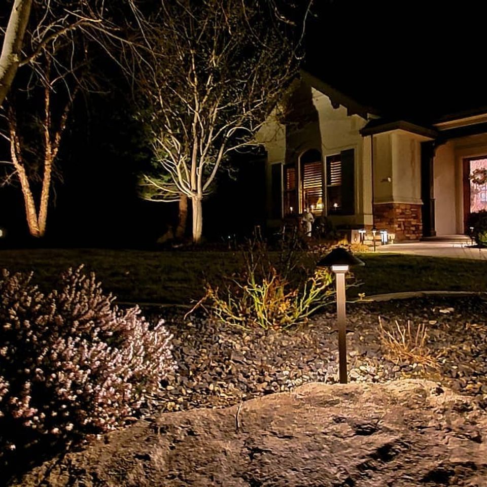 Professional modern landscape lighting in Kuna Idaho