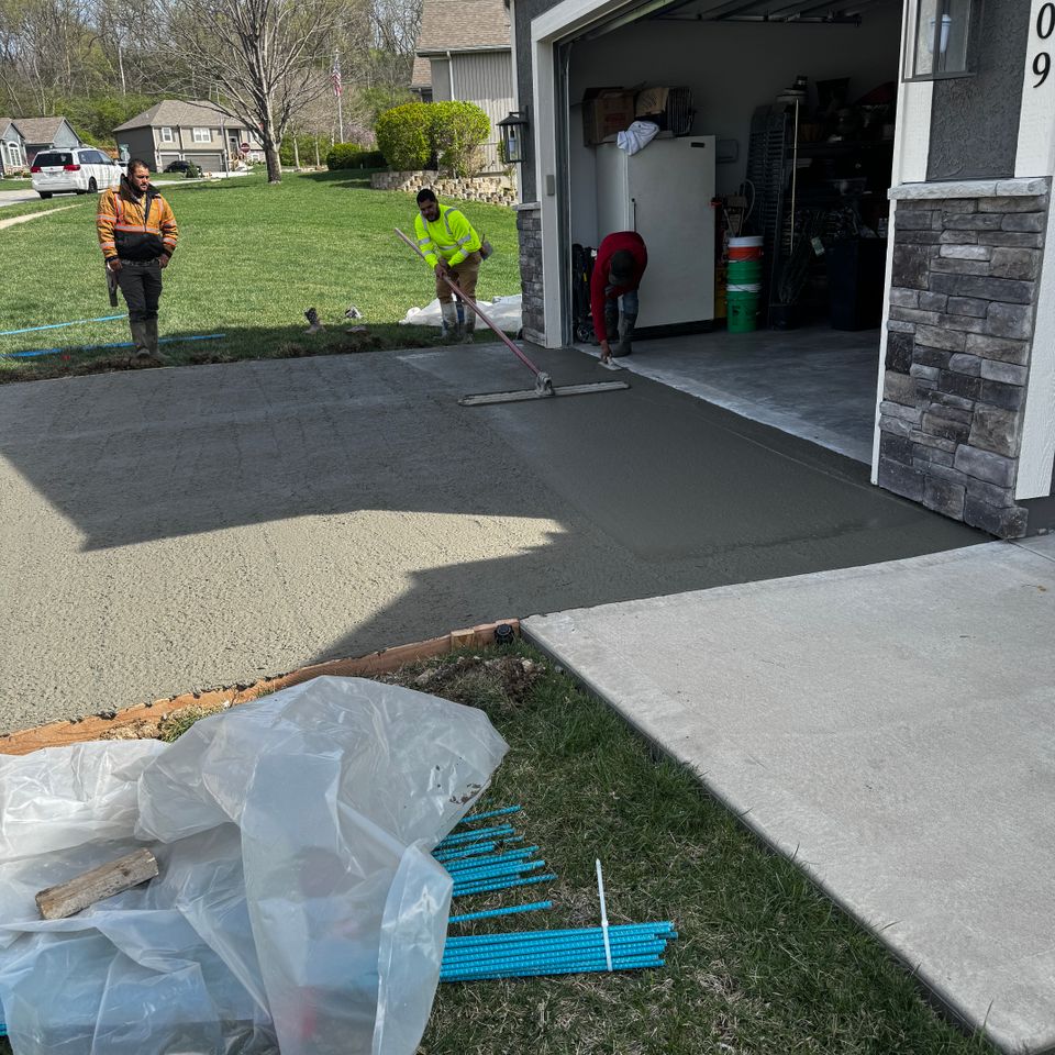 Kansas city concrete services workers patriot pro exteriors 520e732a ce80 42c8 9d91 7ba6c6512f10