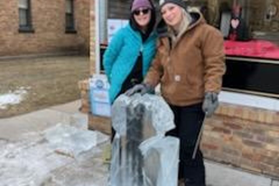 Ice carving 2025 15