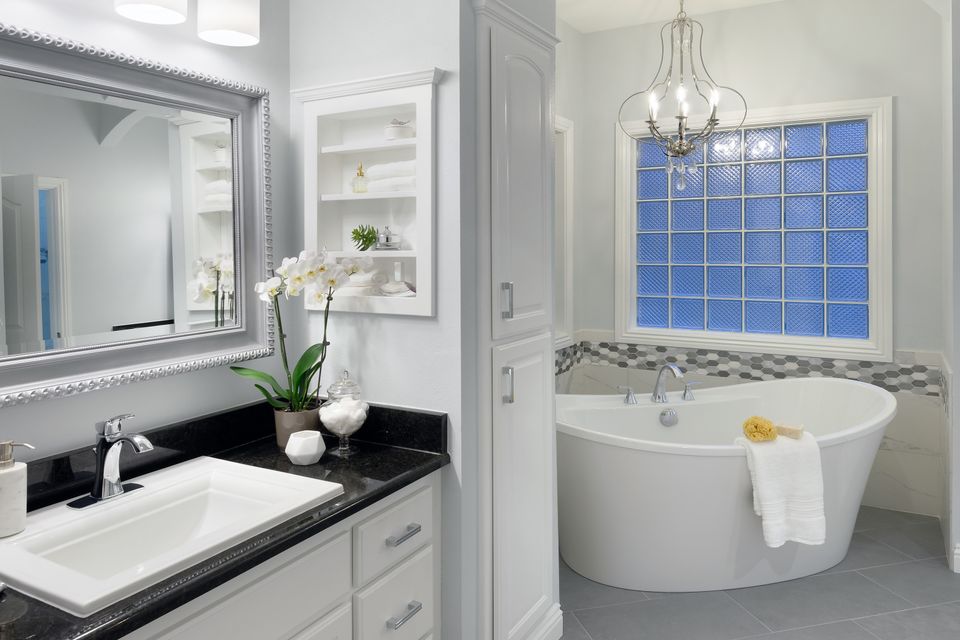Leeper bathroom 1