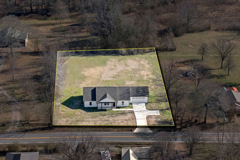 5 web or mls 254 flintville rd  clear lens real estate photography 
