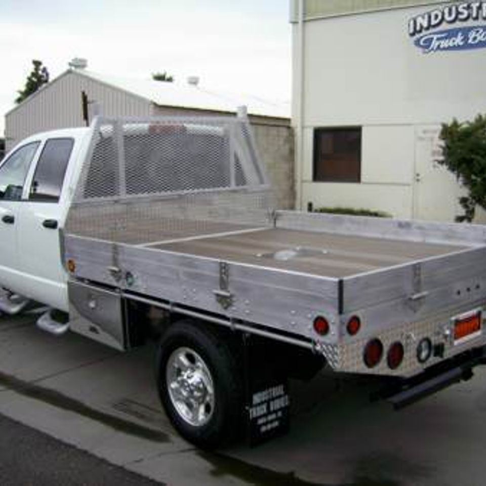 Aluminum ranch bed