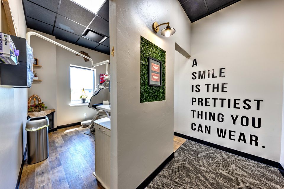 Dental treatment room at Southwest Dentistry and Cosmetics