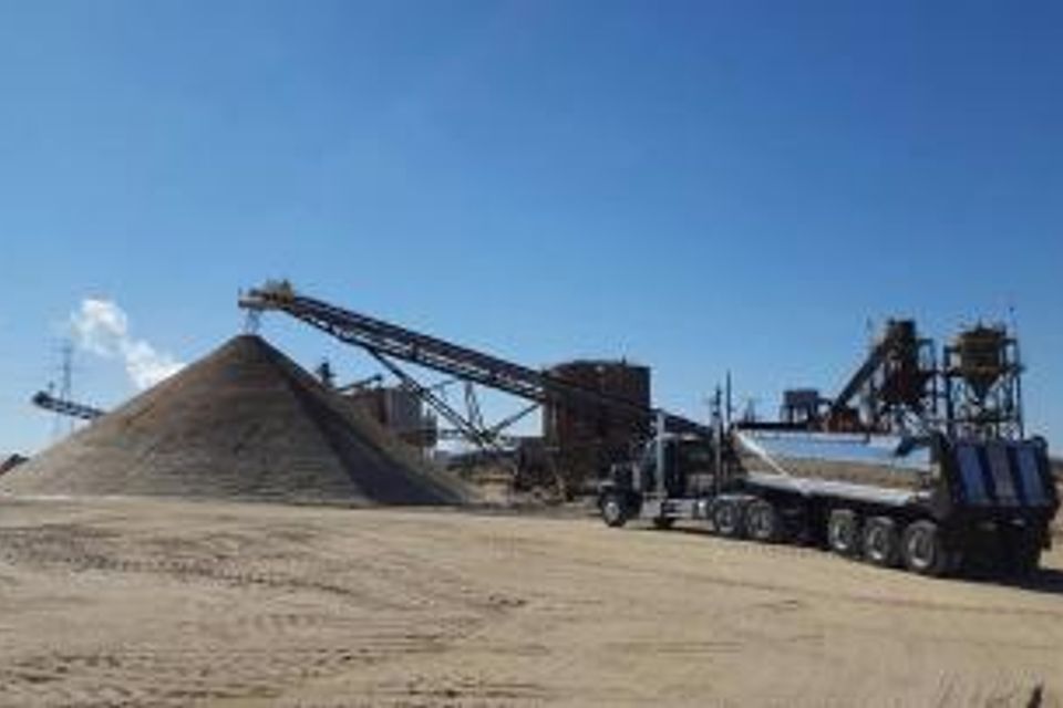 End dump trucks 259967.360.203