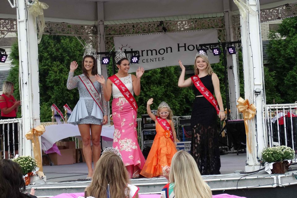 Pageant (3)