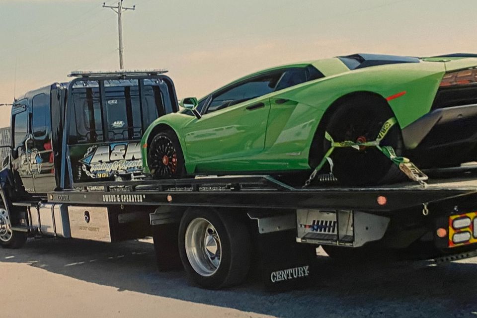Lambo chainless towing