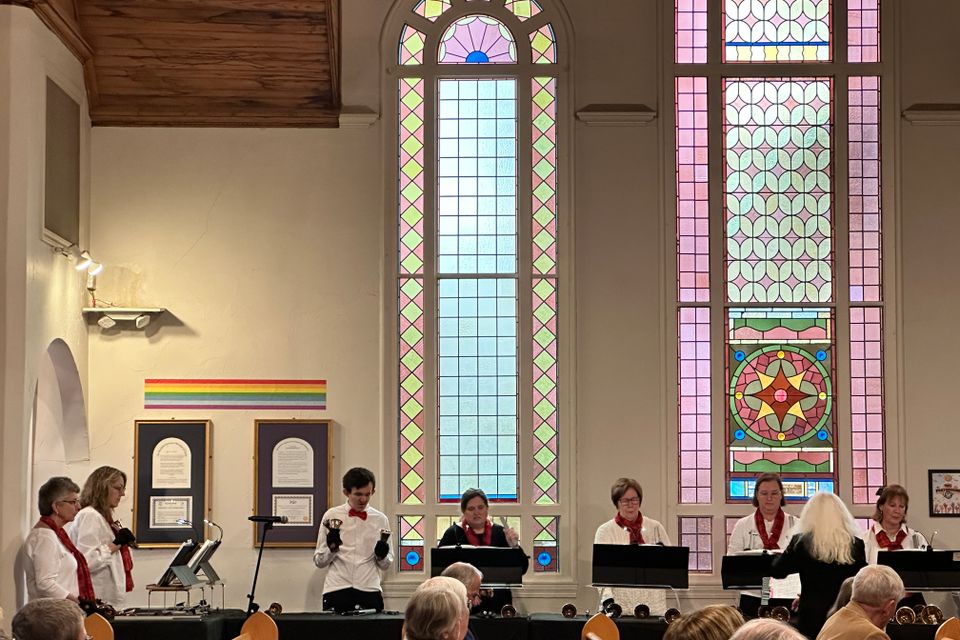 Holiday handbells