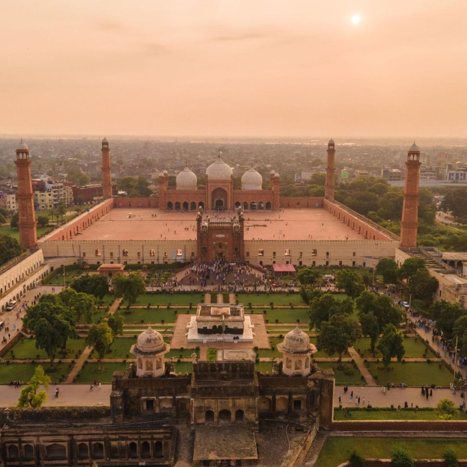 Badshahi mosque