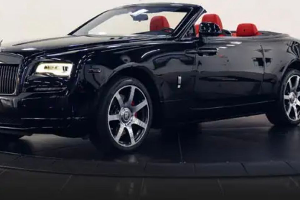 Rolls royce dawn black