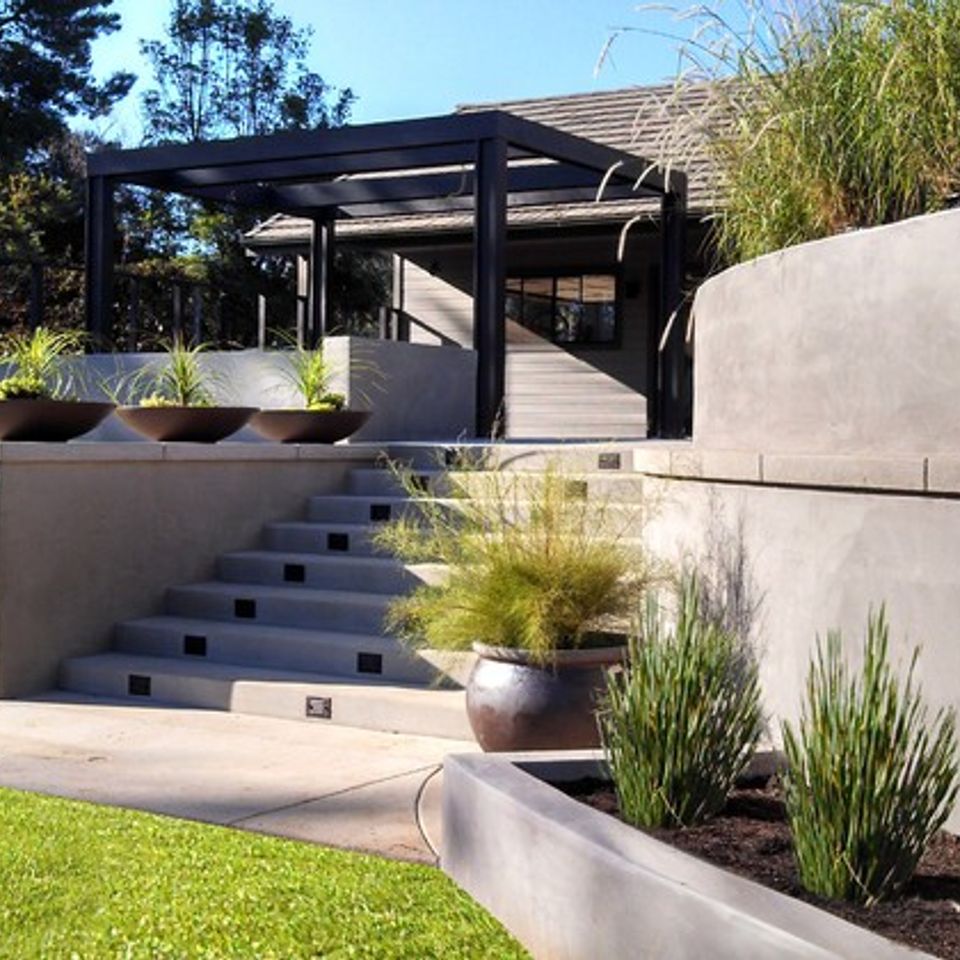 Concrete retaining walls and wood trellis springfield design img 42b10d9d027d83ff 4 8319 1 e6c004a