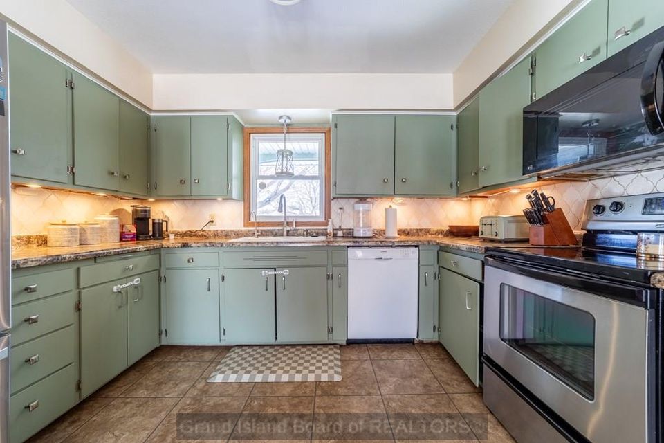 2672 o'flannagan st a 6