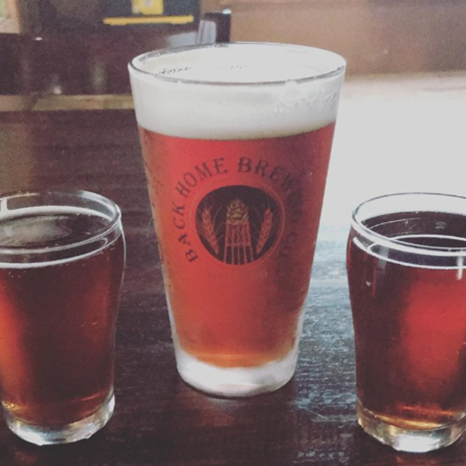 Beer w logo glasses