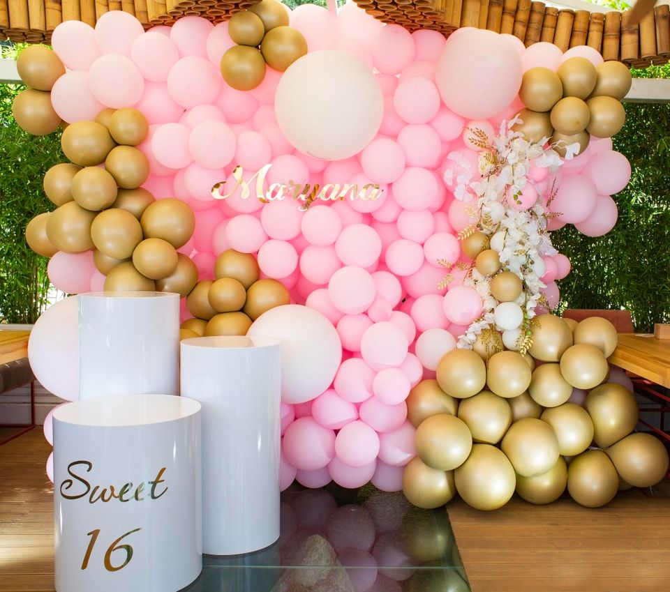 Balloon Wall
