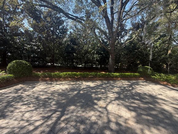 8b4ed74b d915 4961 830b 2227f15ea180