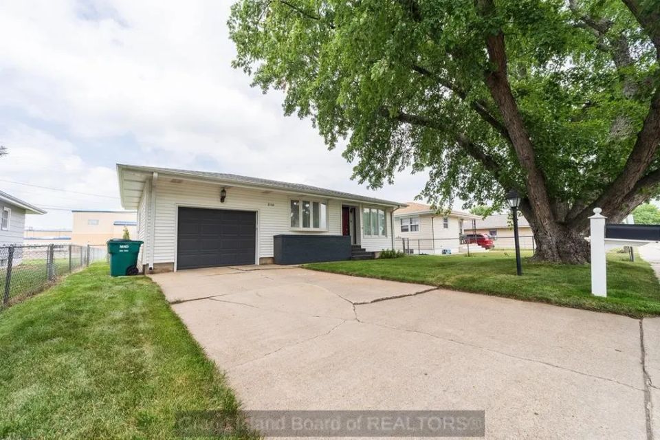 2120 w 11th st a 2