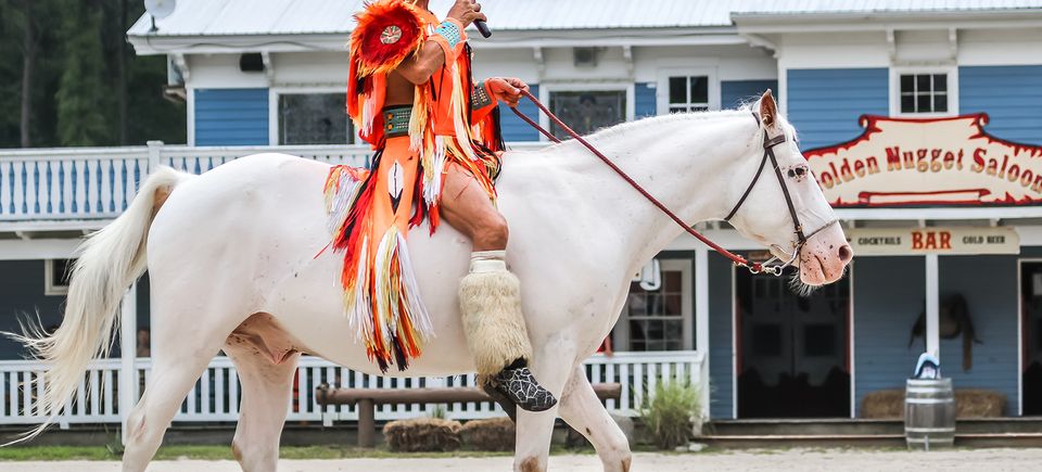 Rv frontier town native american