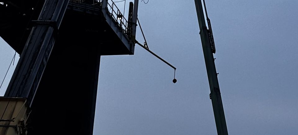 Hoist install