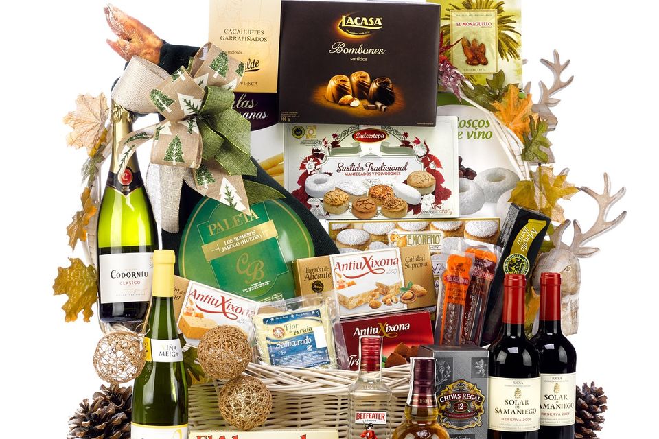 Christmas hamper basket