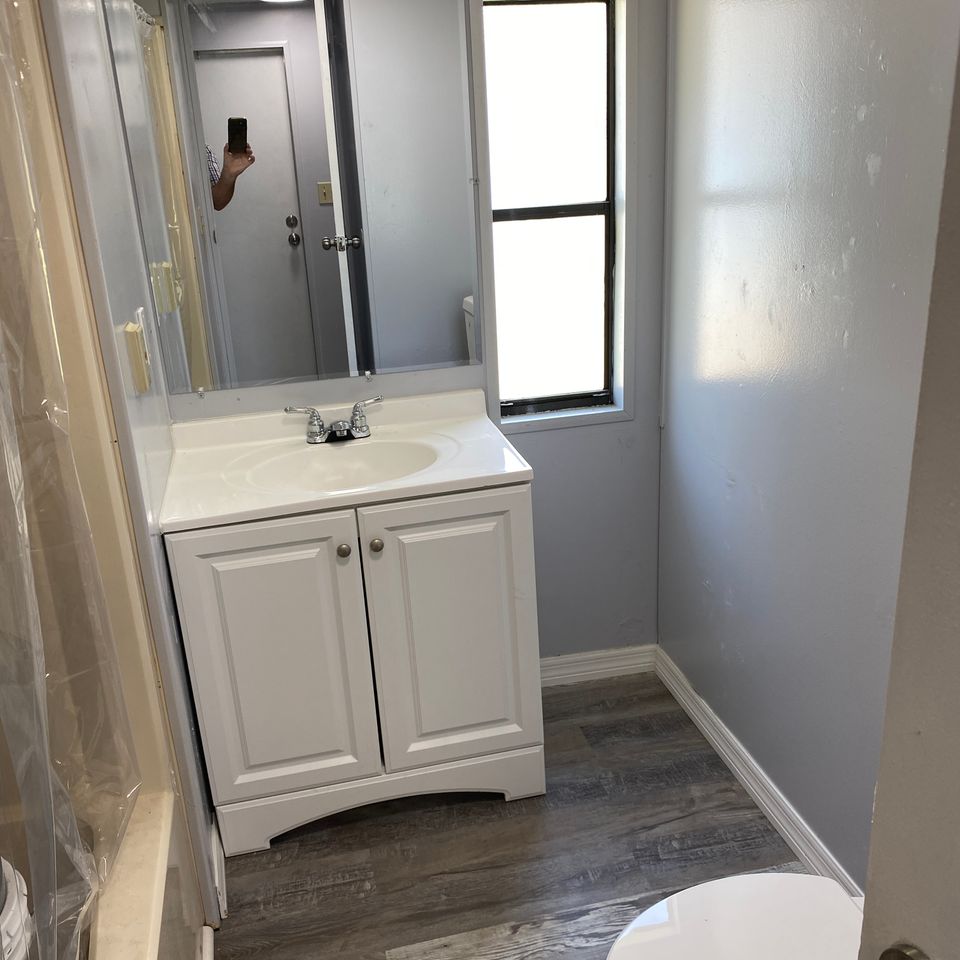 Lot 18 bath