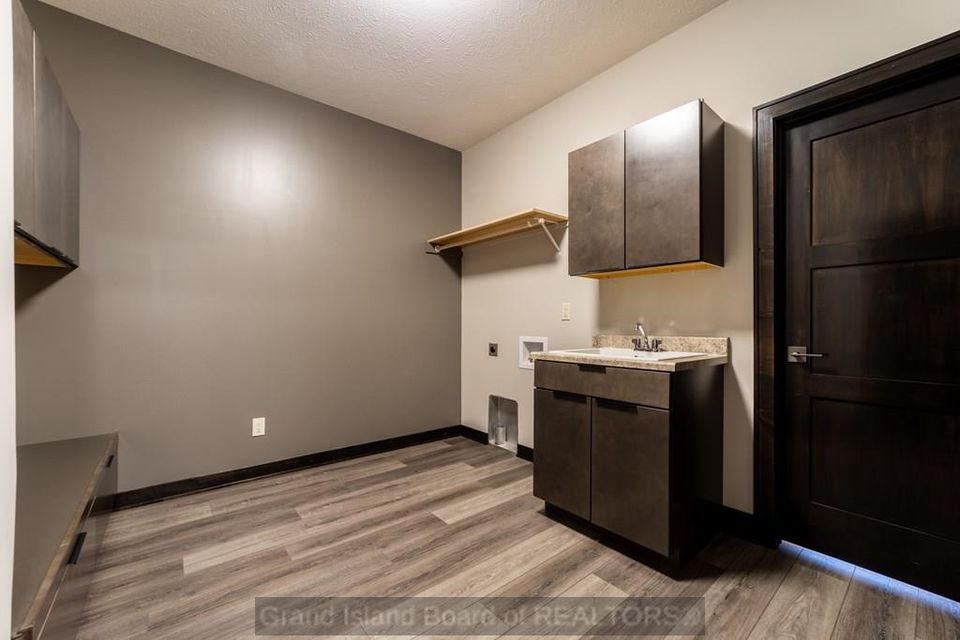 431 ponderosa grand island  ne 68803 d 4