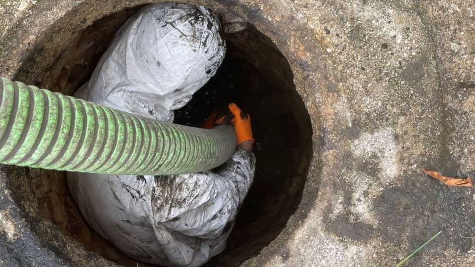 septic tank pumping services near me