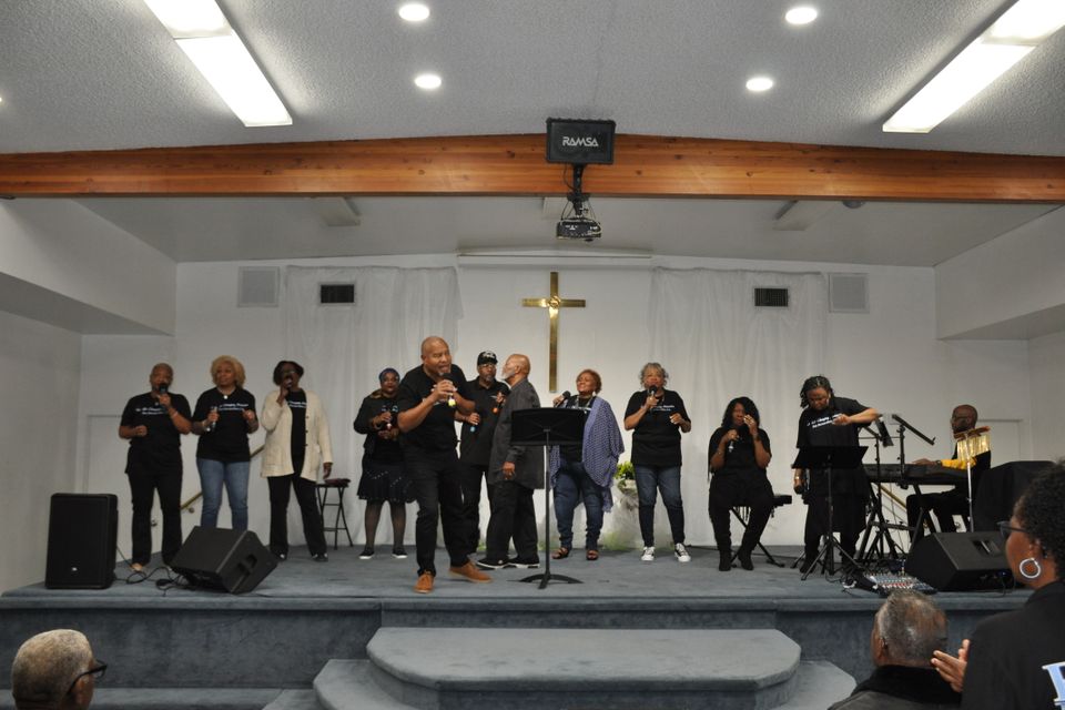 Worship experience.worshipteam2