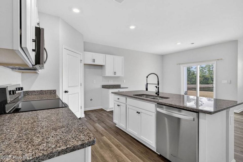 00606 3oaukwgwewt 0li0dq 1200x900