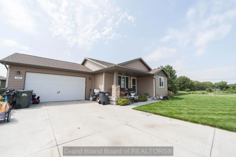102 switchgrass st grand island d 6