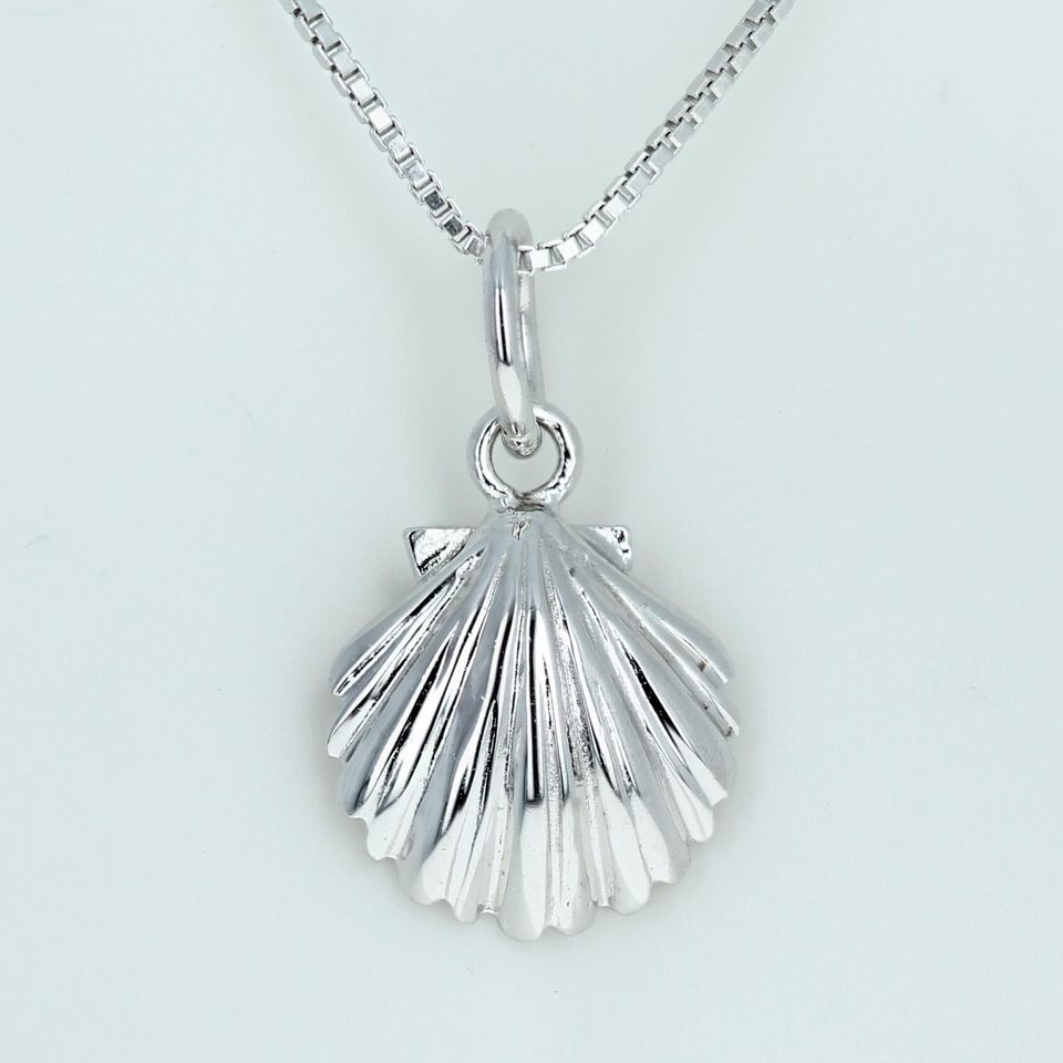 Shell necklace close up s scaled