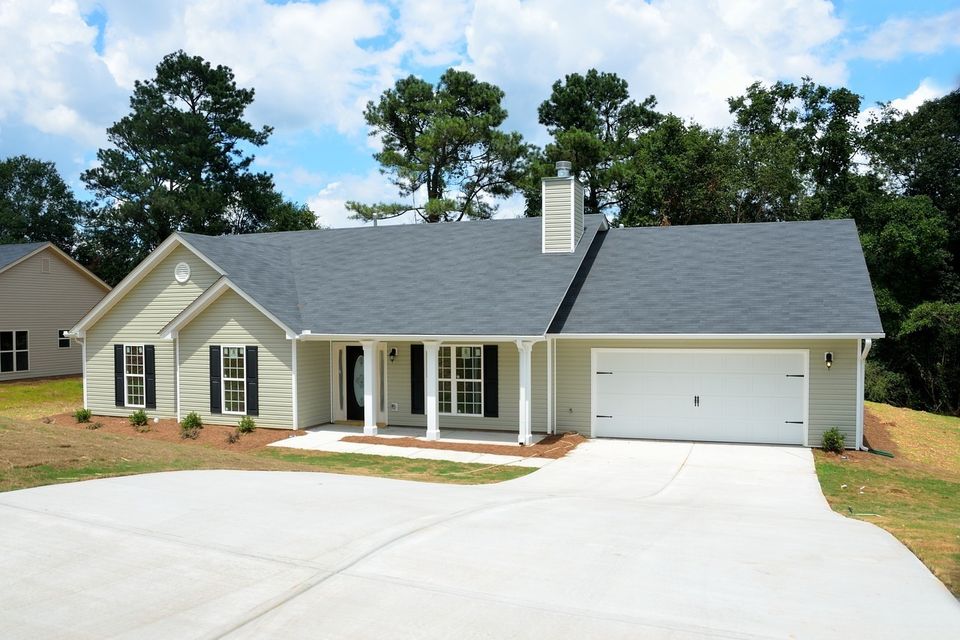 New home 2419869 128020180517 24958 1168joz