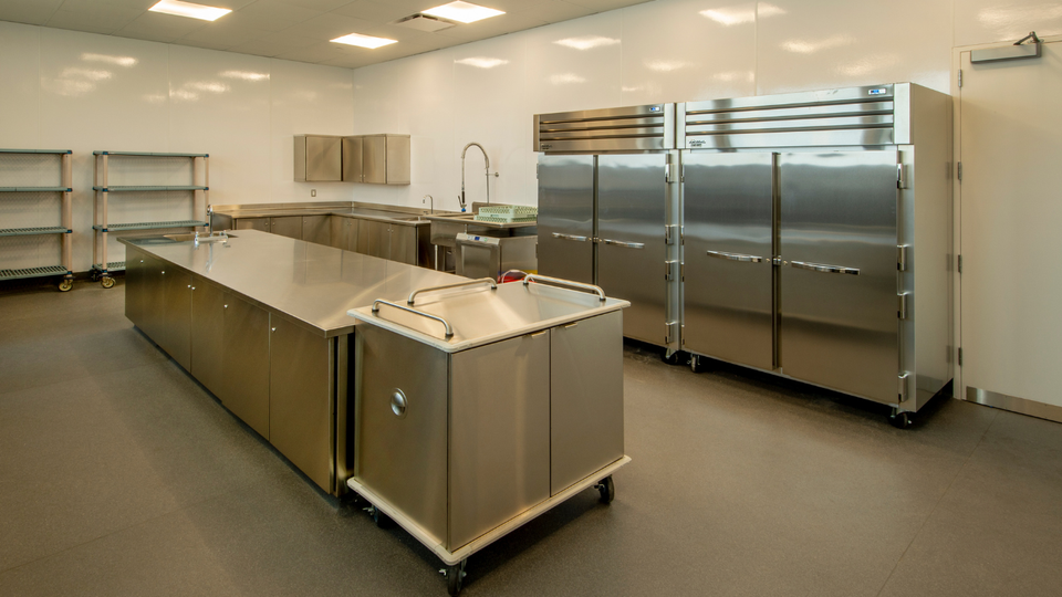 Commercial kitchen2