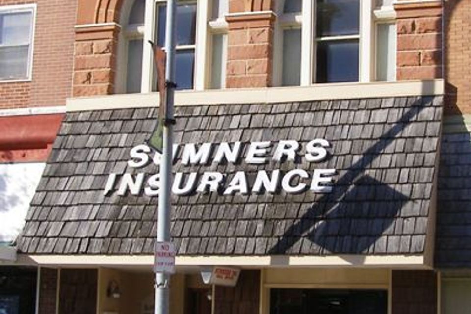 Sumners Insurance Store Front