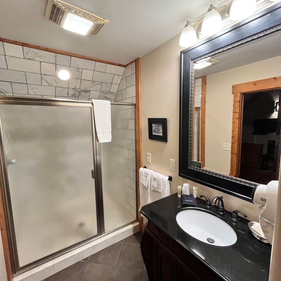 Rr1 master bath 3