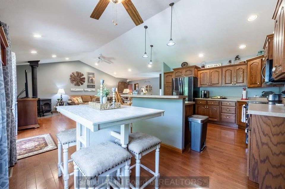 817 esther st fullerton ne b 3
