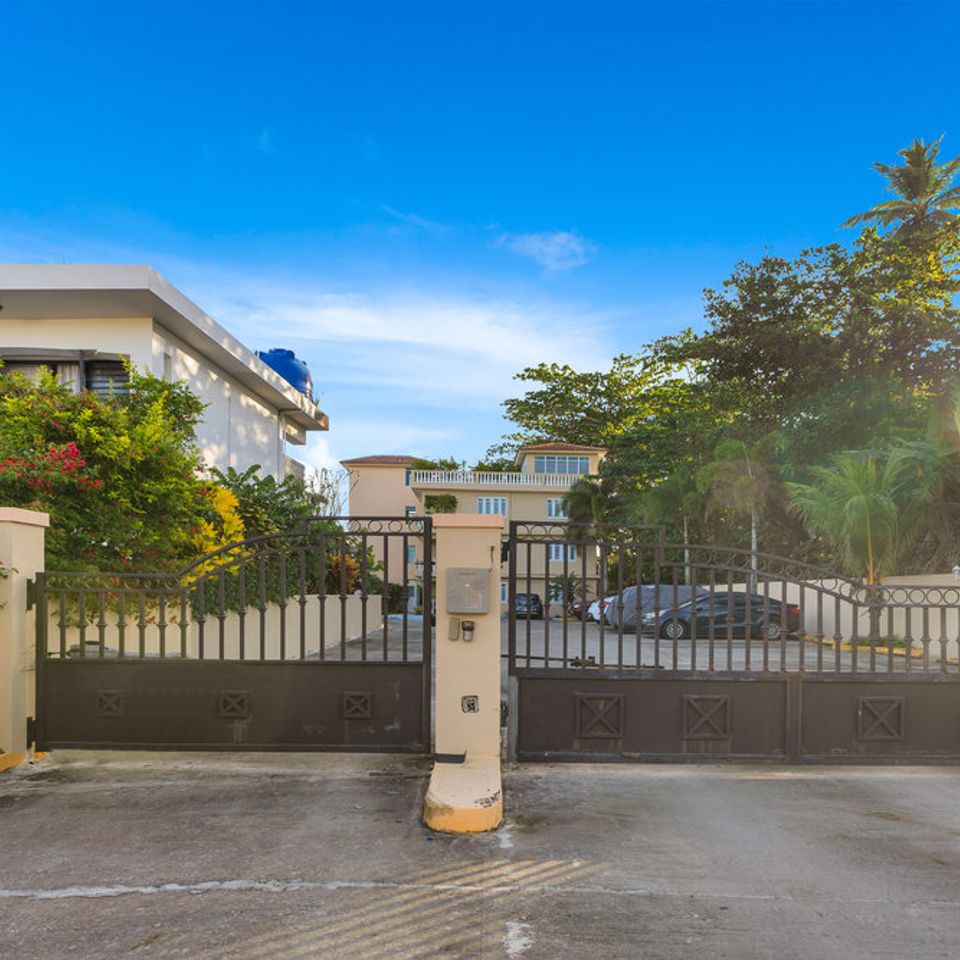 003 trevisuality ocean view castle apt 7 rincon 3 626