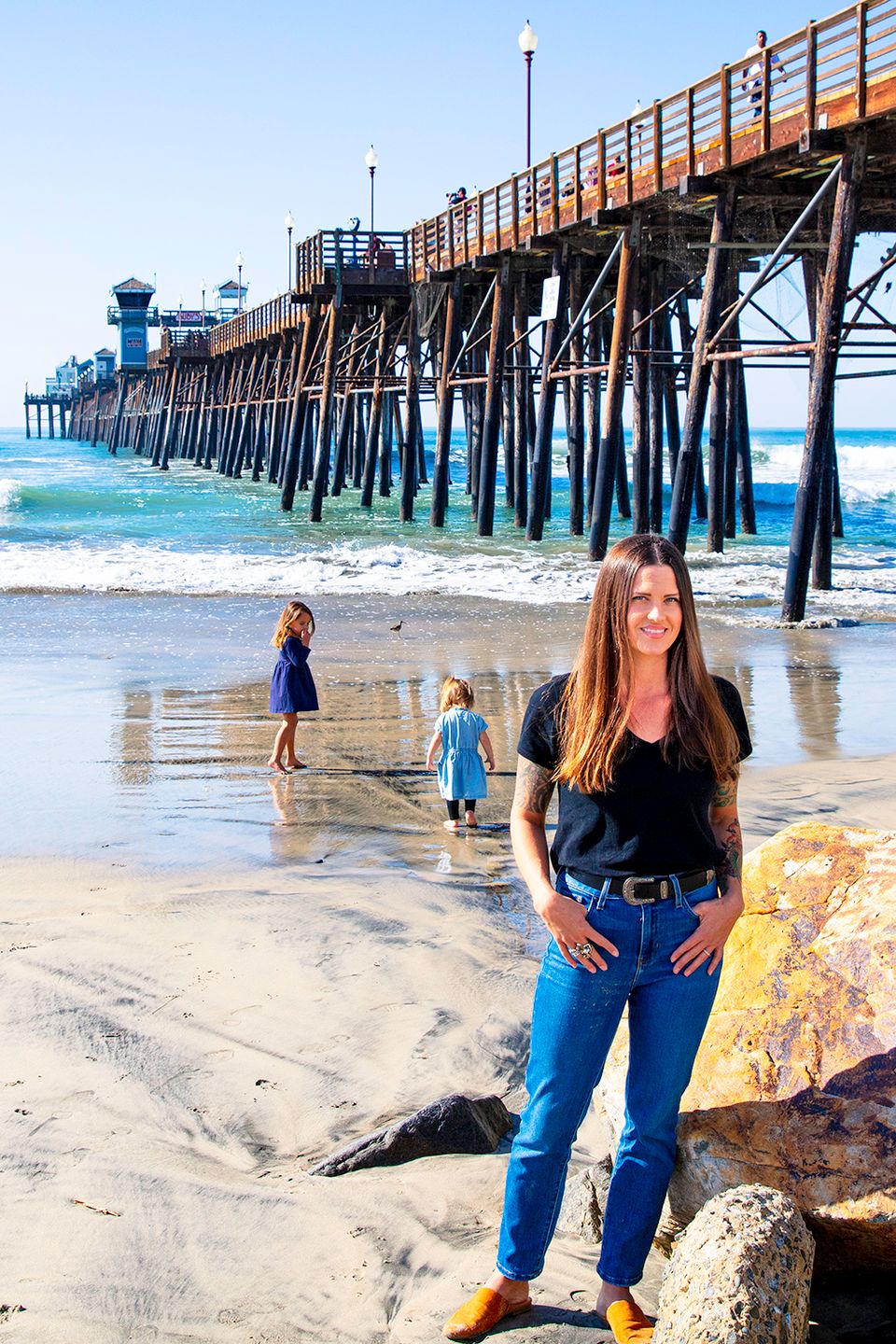 Hannah Acuna is the media director for the bird photography instagram page and for Nature's Wings.