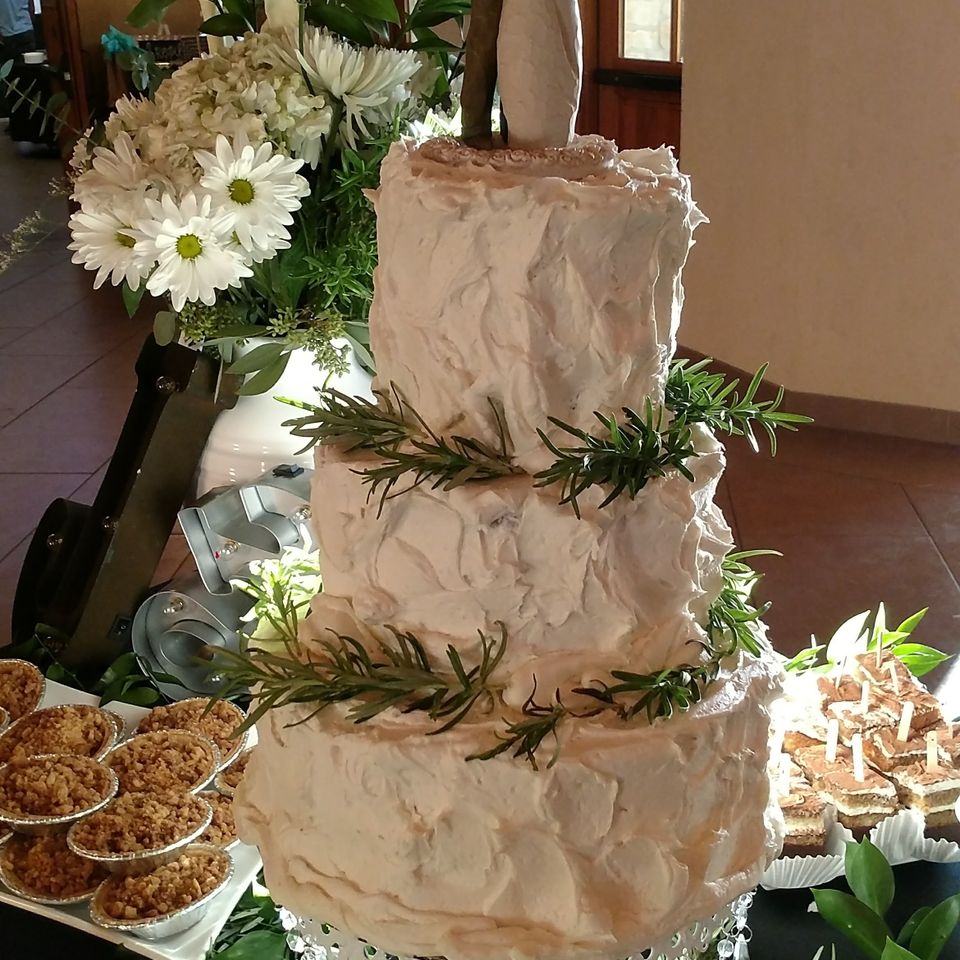 Wed cake 19920180617 21613 12iqhr8