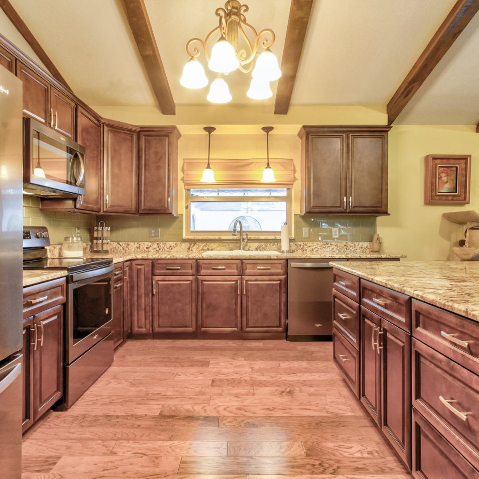 Kitchen  12 