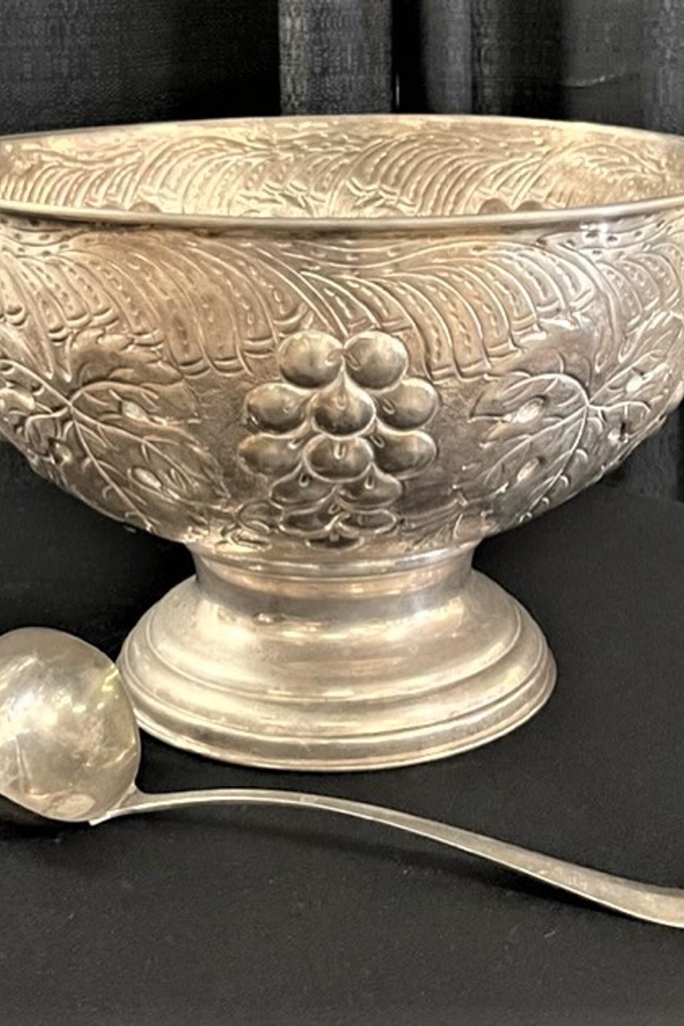 Grape punch bowl