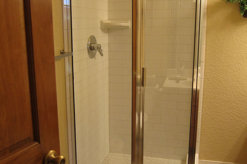 2015 0807 wilson  james shower20151104 688 1hlio70