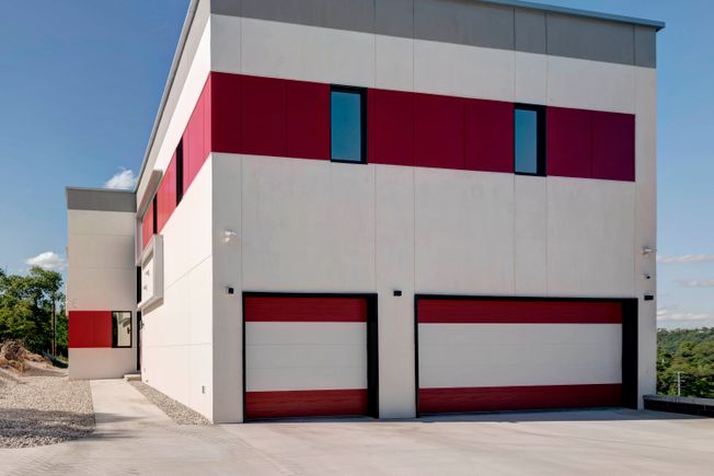 Symphony house garage view