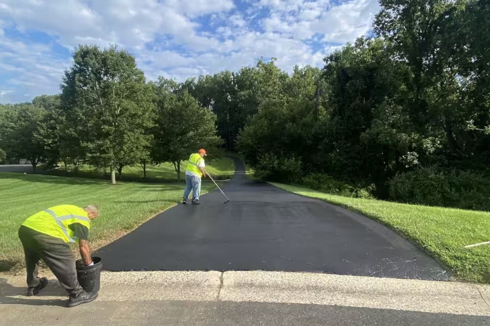 asphalt & latex sealcoating kingsville md