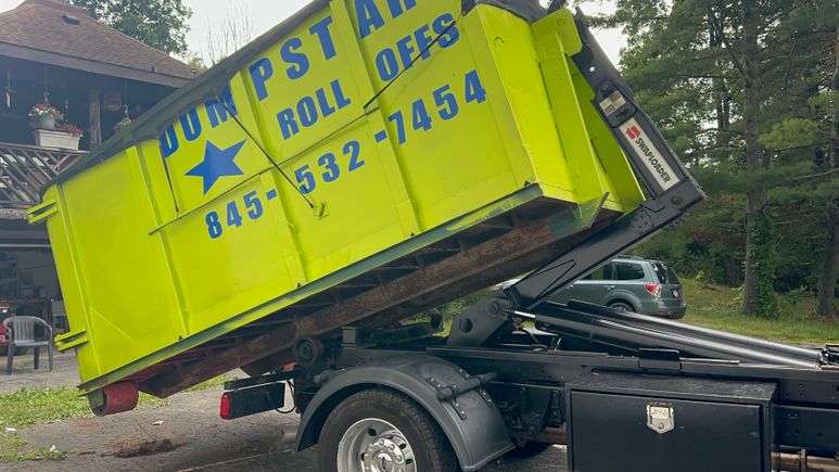 Dumpstar Dump Trailer Rentals mobile unit