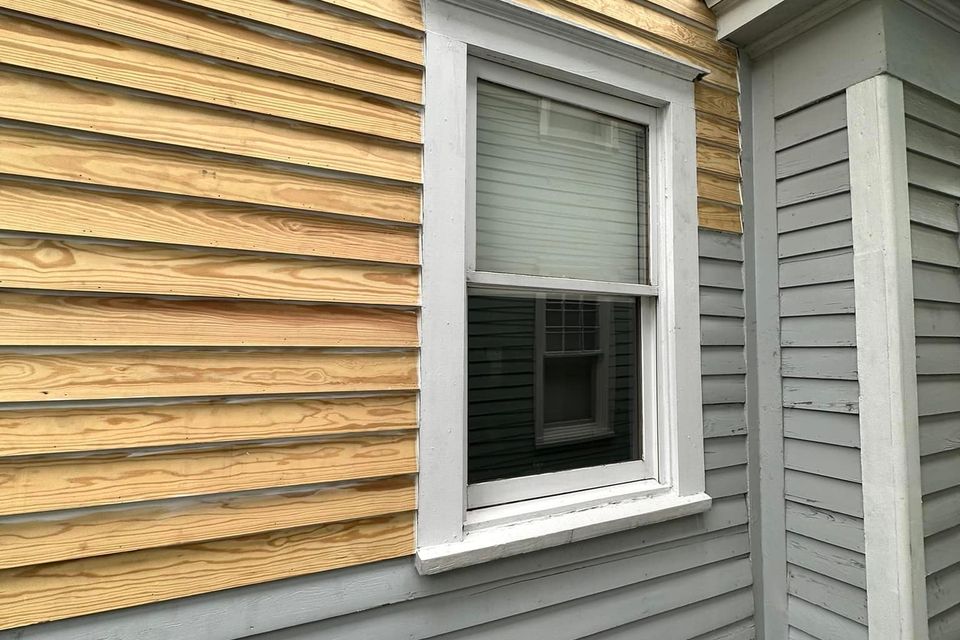 Florida home right siding repair