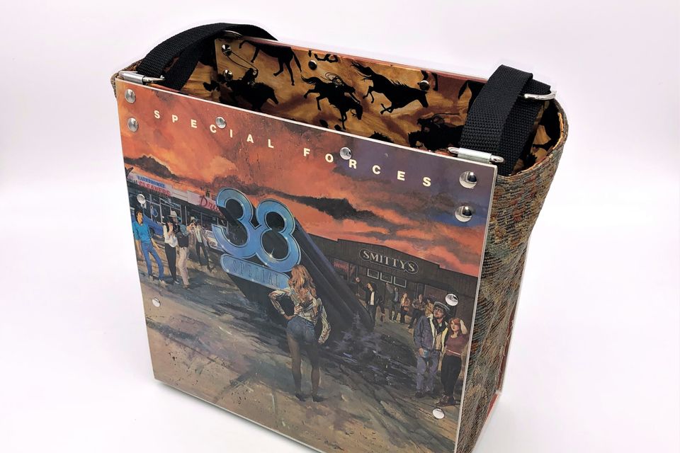 Tote 38 special   back