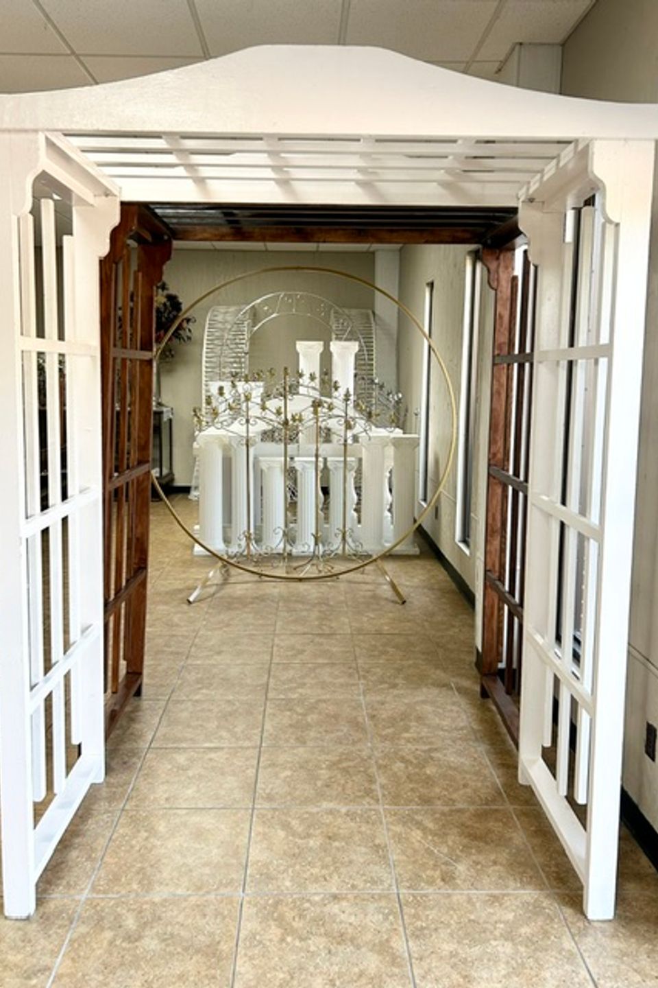 White arch
