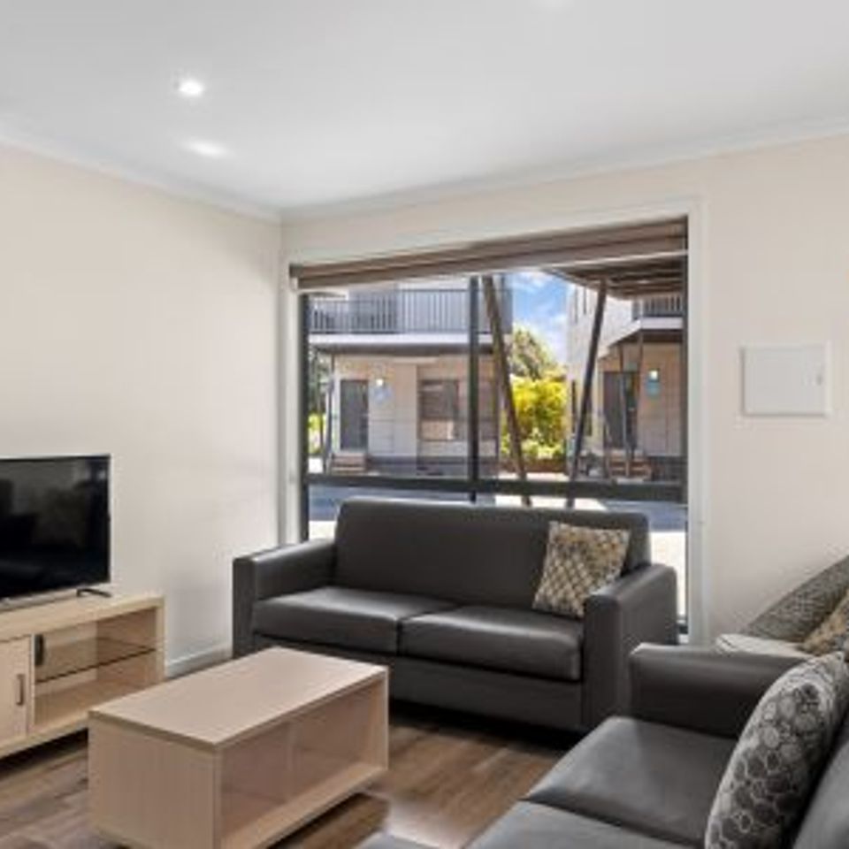 Melbourne deluxe townhouse living room