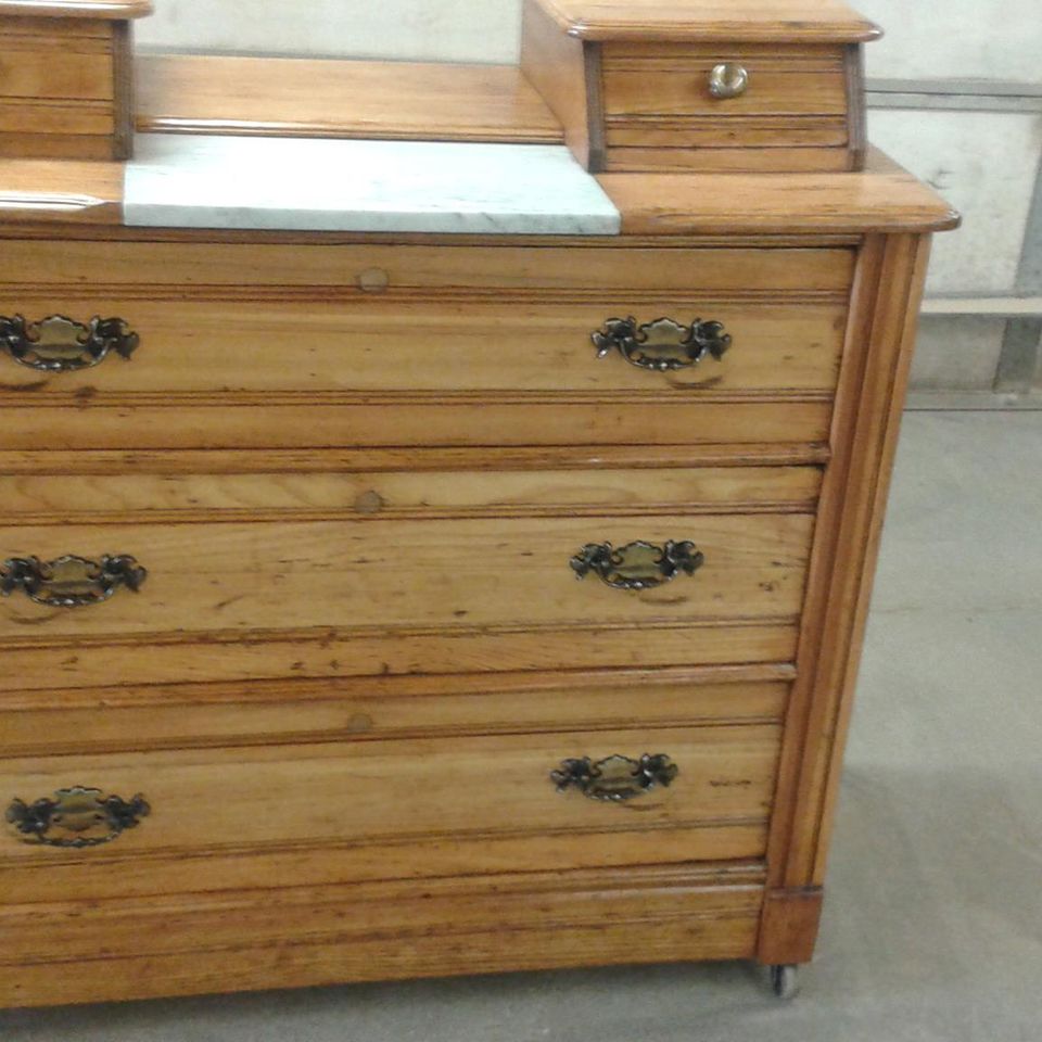 After dresser 2014